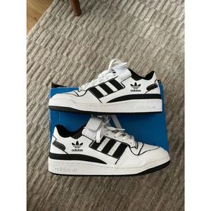 Adidas forum low black/white